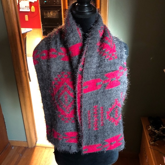 🔴 Fabulous Scarf/Shrug - Picture 6 of 6
